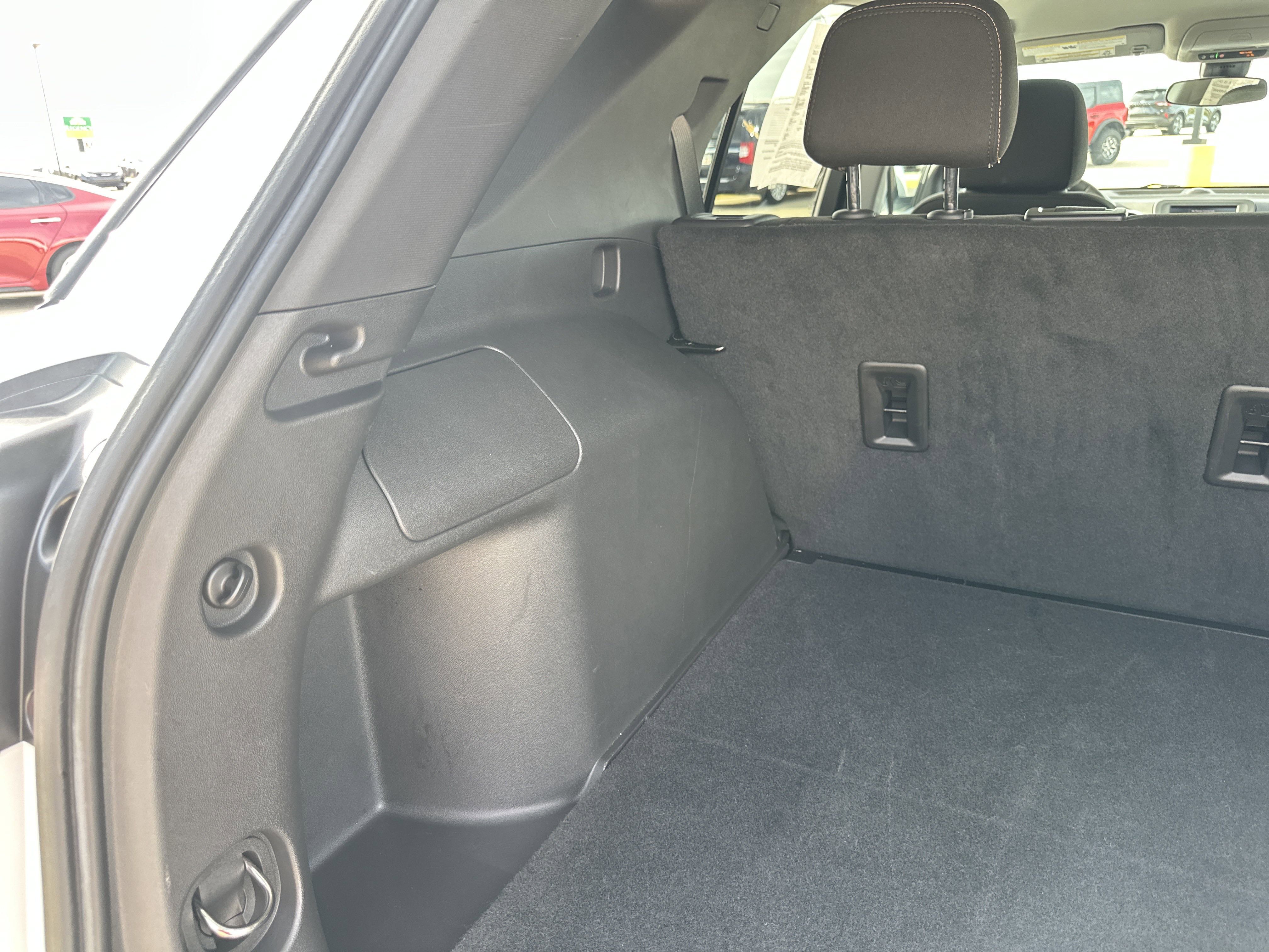 Used 2024 Chevrolet Equinox LT image 33