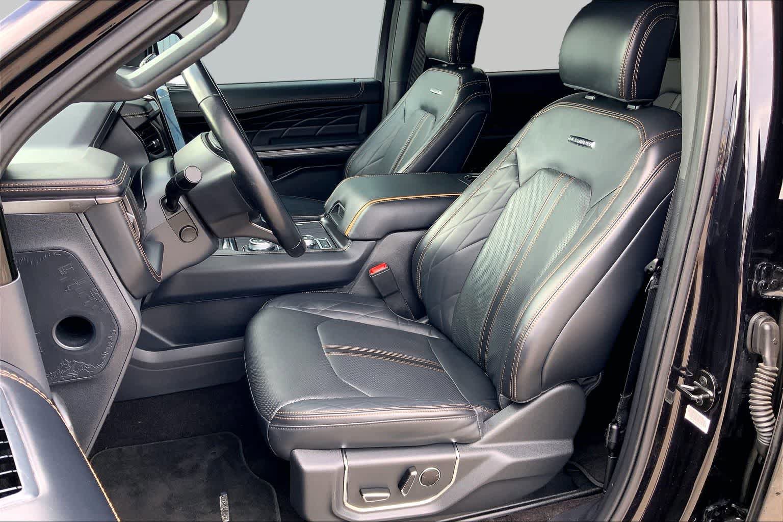 Certified 2023 Ford Expedition Platinum AWD/4WD image 8