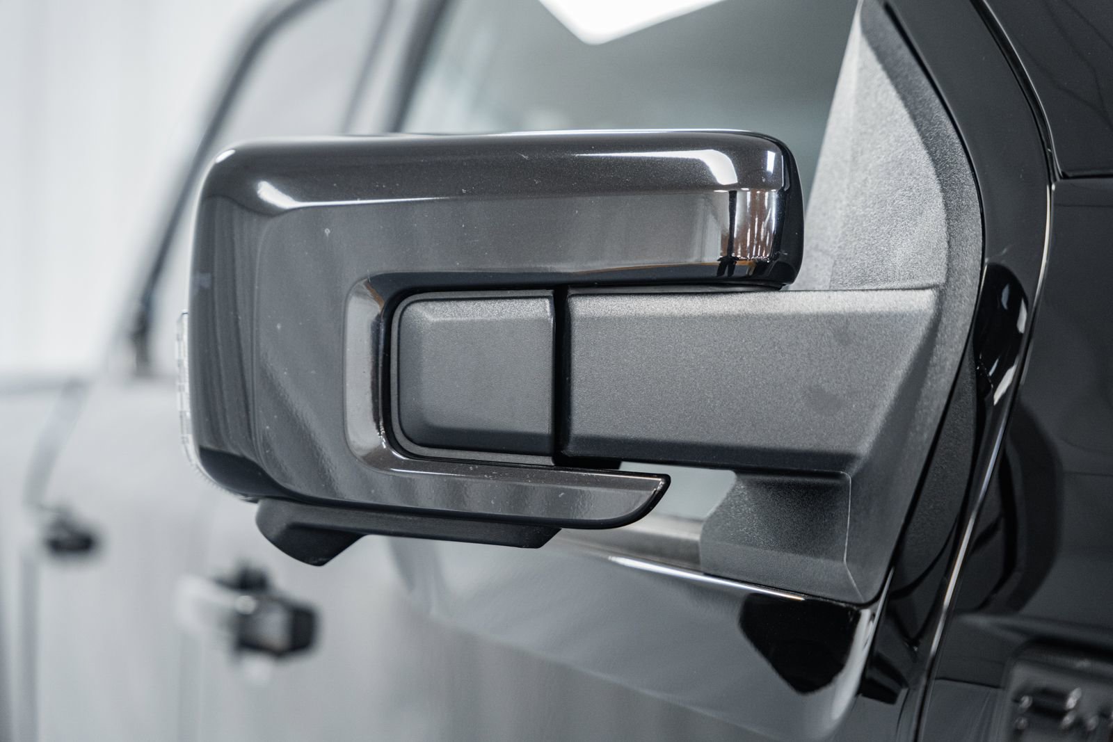 Certified 2022 Ford F150 Lariat w/ Equipment Group 502A High image 11