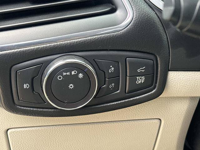 Certified 2019 Ford Edge Titanium w/ Equipment Group 301A FWD image 22