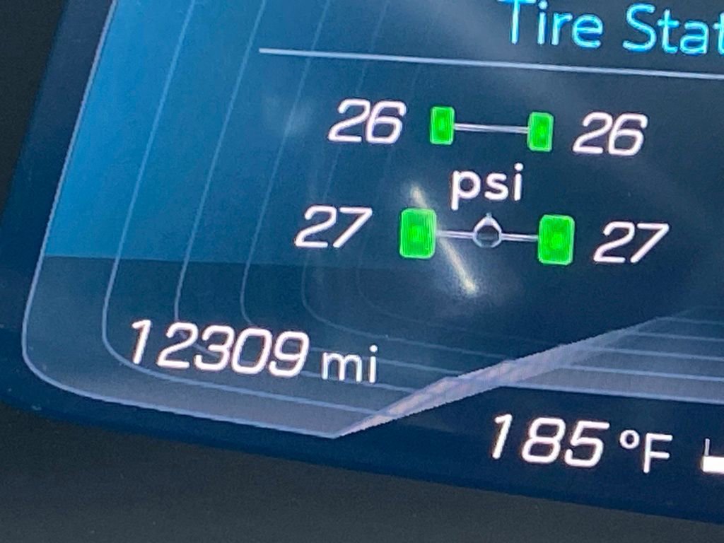 Used 2024 Chevrolet Corvette Stingray Coupe w/ Z51 Performance Package image 16