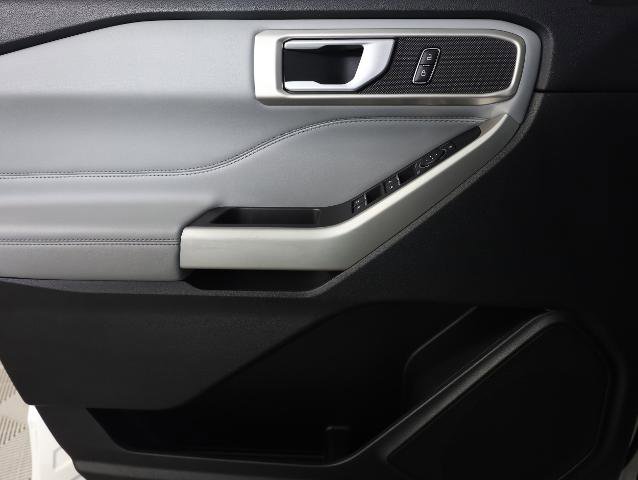 Certified 2023 Ford Explorer XLT w/ Equipment Group 202A AWD/4WD image 29