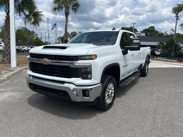 Used 2025 Chevrolet Silverado 2500 LT w/ Safety Package image 8