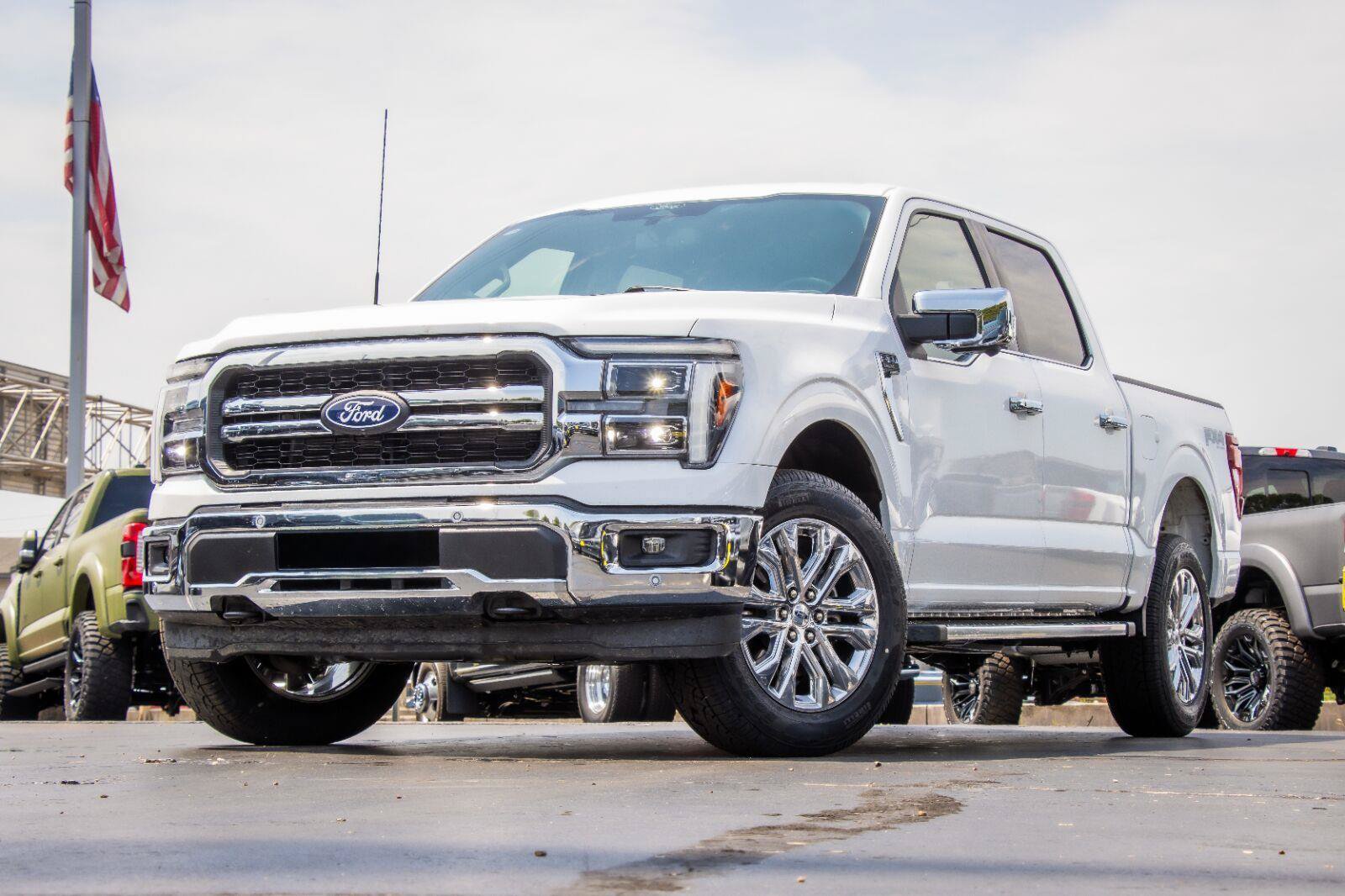 Certified 2025 Ford F150 Lariat w/ Equipment Group 501A Mid