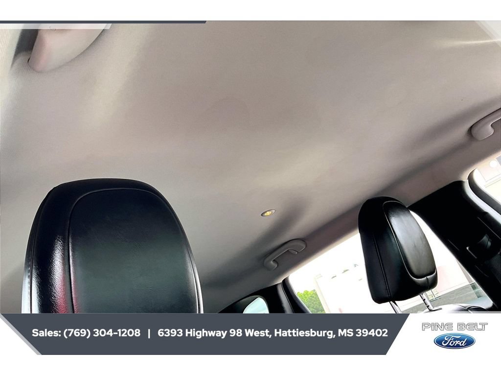 Used 2021 Jeep Cherokee Latitude Plus AWD/4WD image 15