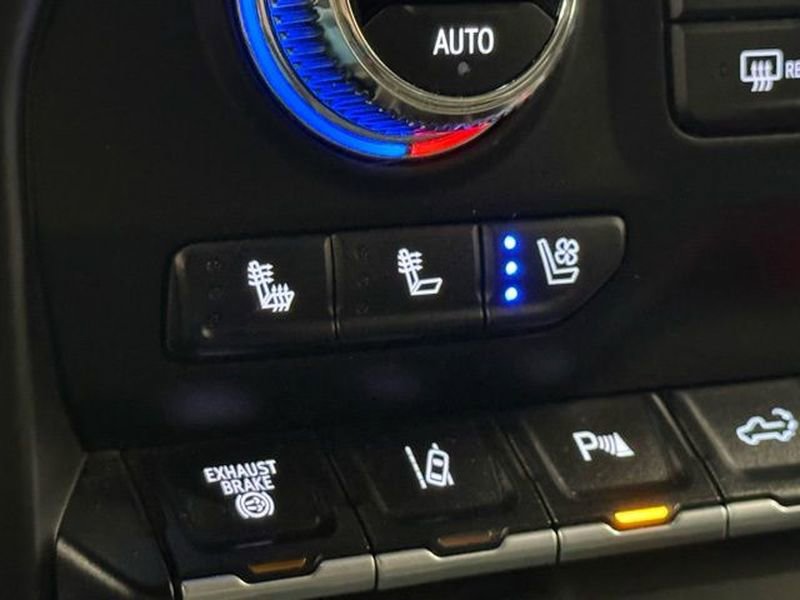 Used 2021 GMC Sierra 3500 Denali w/ Denali Ultimate Package image 32