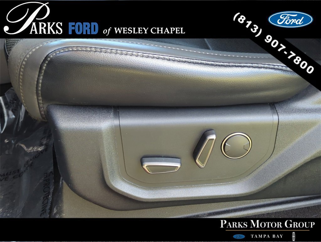 Certified 2019 Ford F150 Raptor w/ Equipment Group 802A Luxury image 19