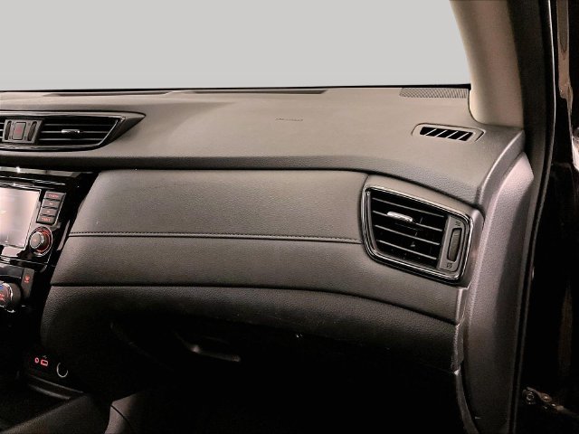 Used 2019 Nissan Rogue SV AWD/4WD image 15