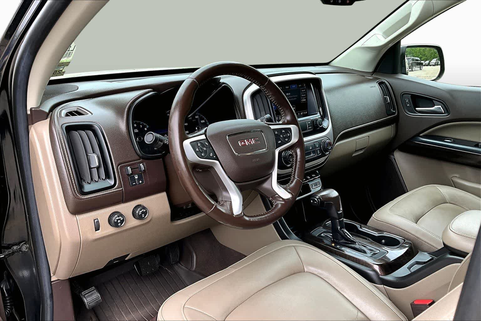 Used 2020 GMC Canyon SLT w/ Driver Alert Package AWD/4WD image 18