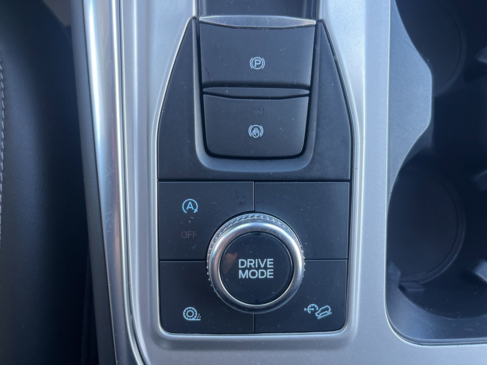 Certified 2023 Ford Explorer XLT AWD/4WD image 29