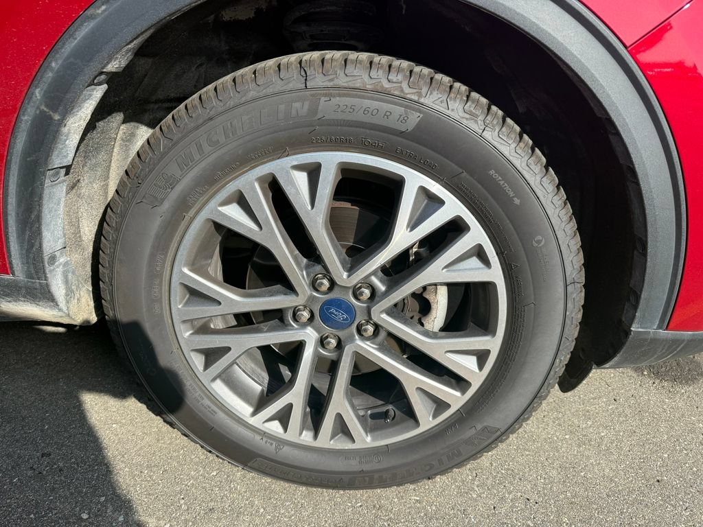 Certified 2022 Ford Escape SEL AWD/4WD image 11