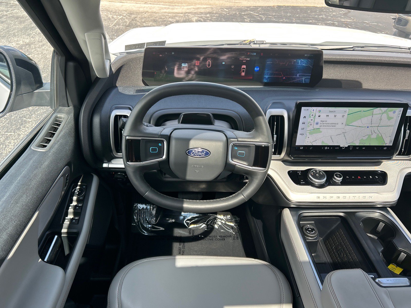 Certified 2025 Ford Expedition Active AWD/4WD image 5