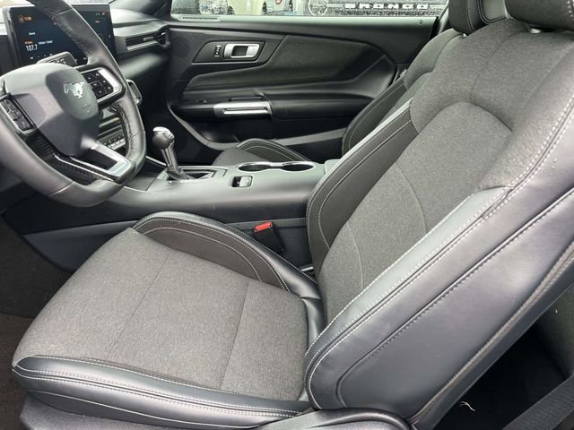 Certified 2025 Ford Mustang Coupe RWD image 7