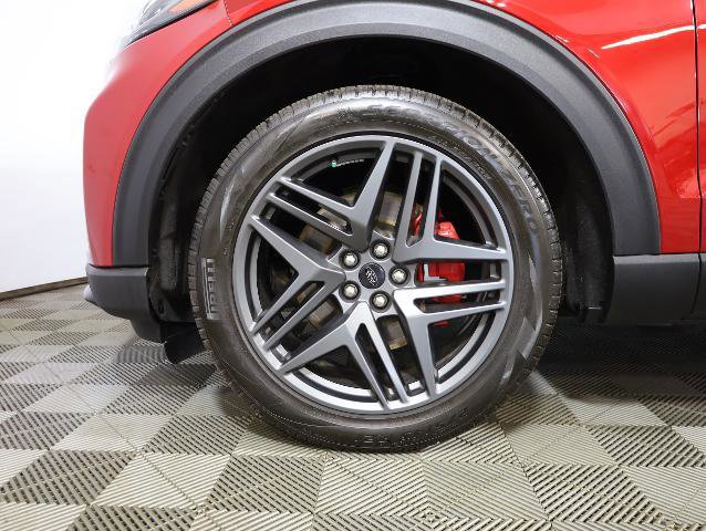 Certified 2025 Ford Explorer ST image 27