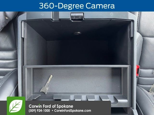 Certified 2025 Ford F450 Platinum w/ FX4 Off-Road Package image 45