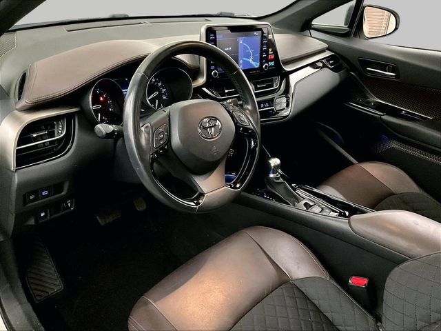 Used 2019 Toyota C-HR FWD image 12
