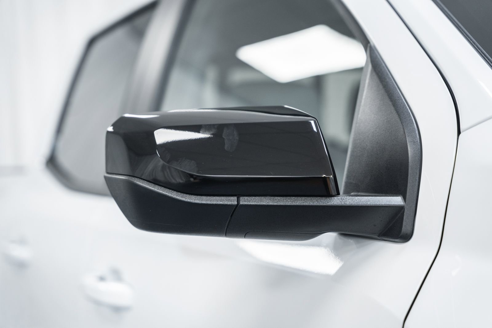 Used 2026 Chevrolet Colorado ZR2 image 13