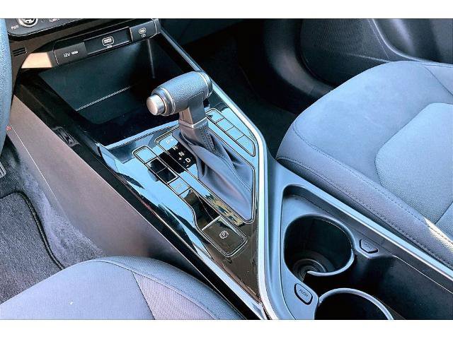 Used 2025 Kia Niro LX FWD image 17