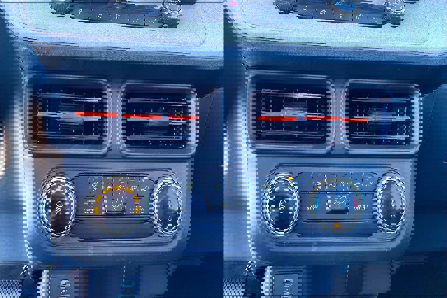 Certified 2024 Ford Maverick XLT image 31