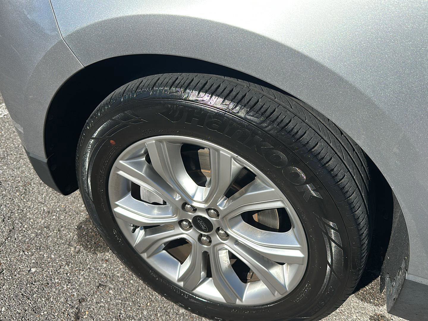 Certified 2024 Ford Edge Titanium w/ Equipment Group 301A image 9