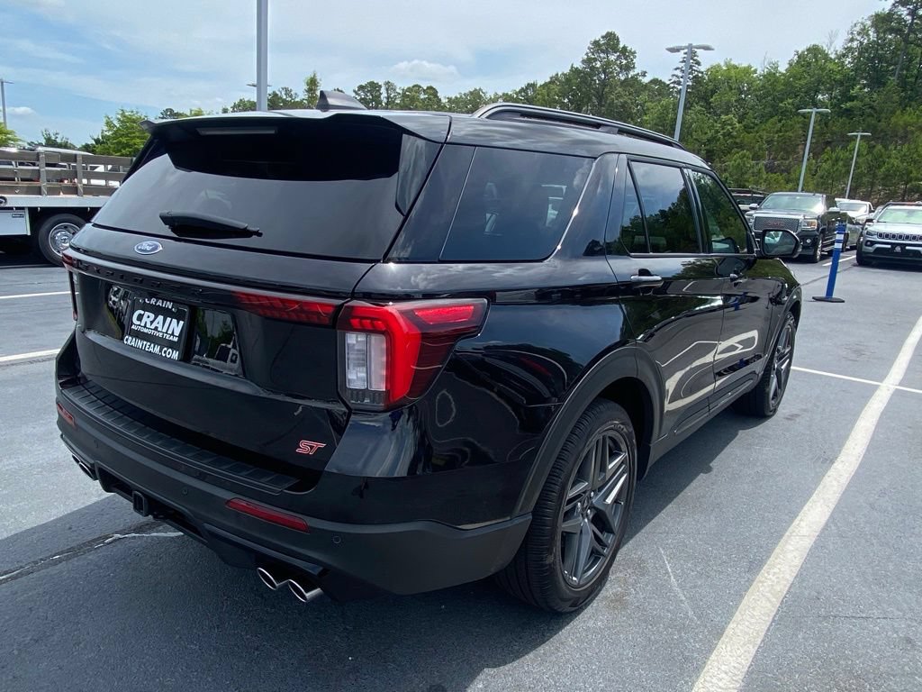 Certified 2025 Ford Explorer ST w/ Sun And Sound Package AWD/4WD image 7