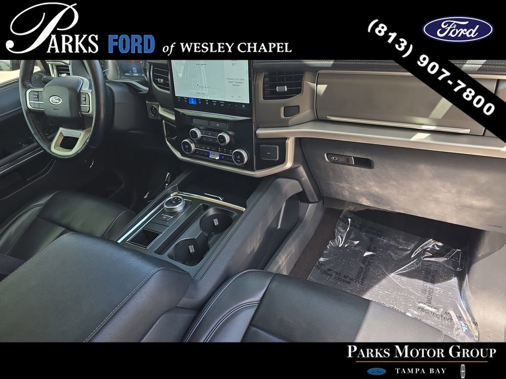 Certified 2023 Ford Expedition XLT image 10