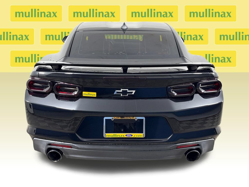Used 2019 Chevrolet Camaro LT RWD image 8