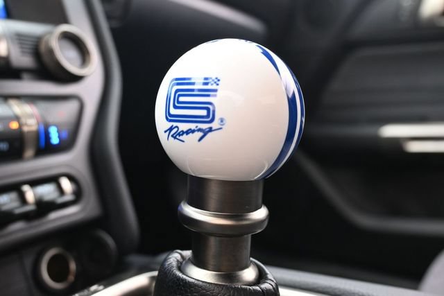 Certified 2020 Ford Mustang Shelby GT350 w/ Technology Package RWD image 28