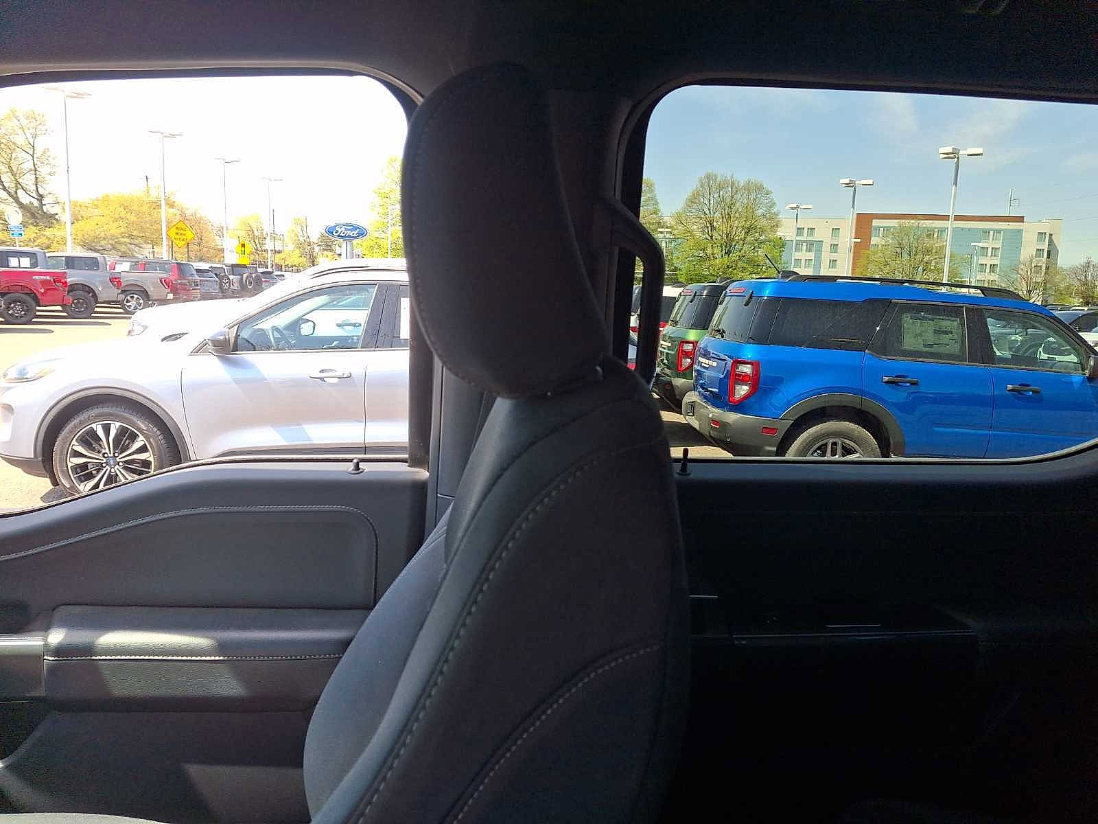 Certified 2022 Ford F150 XLT w/ Equipment Group 302A High image 16