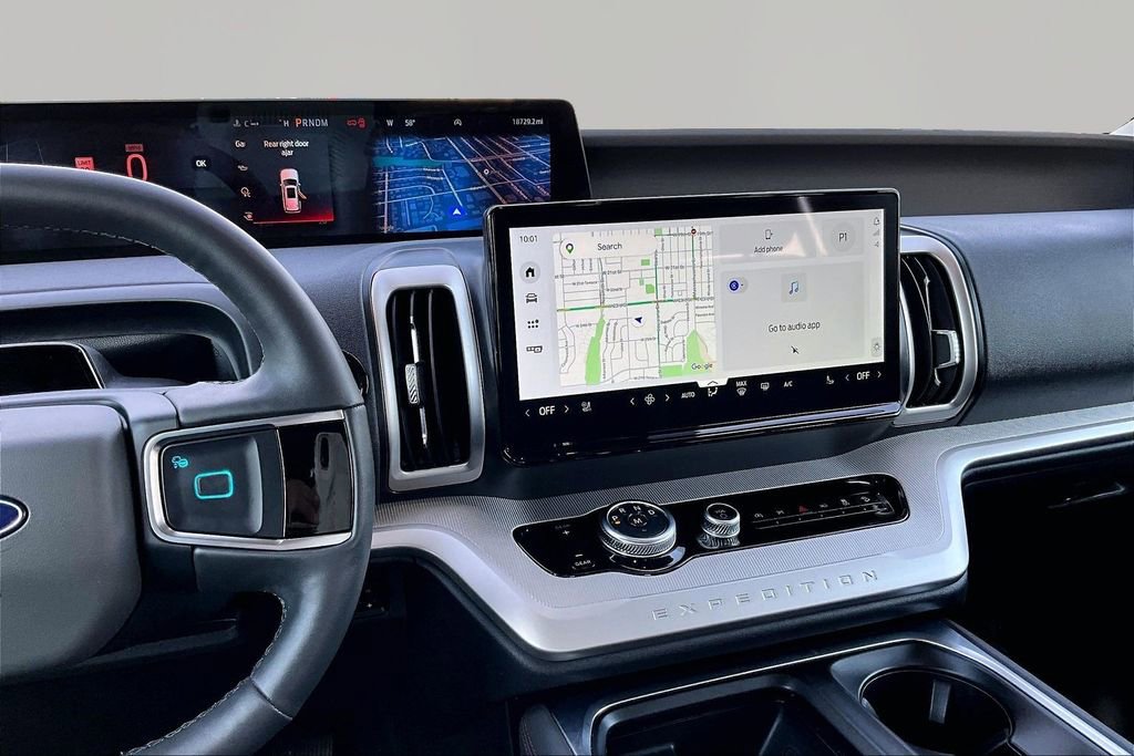 Certified 2025 Ford Expedition Active AWD/4WD image 6