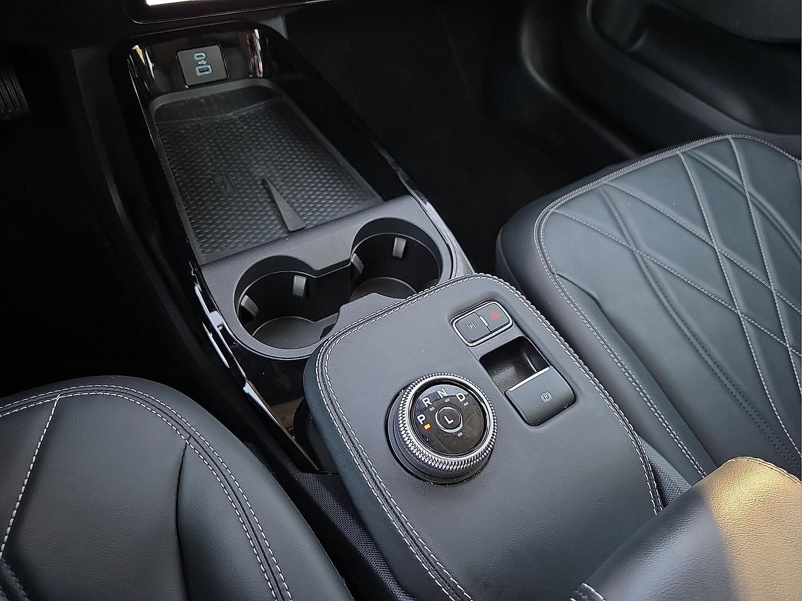 Certified 2024 Ford Mustang Mach-E Select AWD/4WD image 25