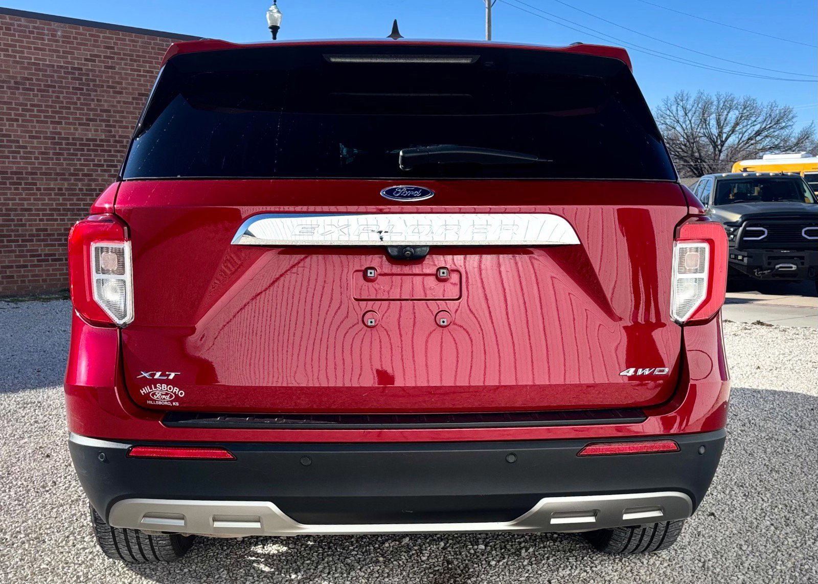 Certified 2021 Ford Explorer XLT w/ Equipment Group 202A image 4