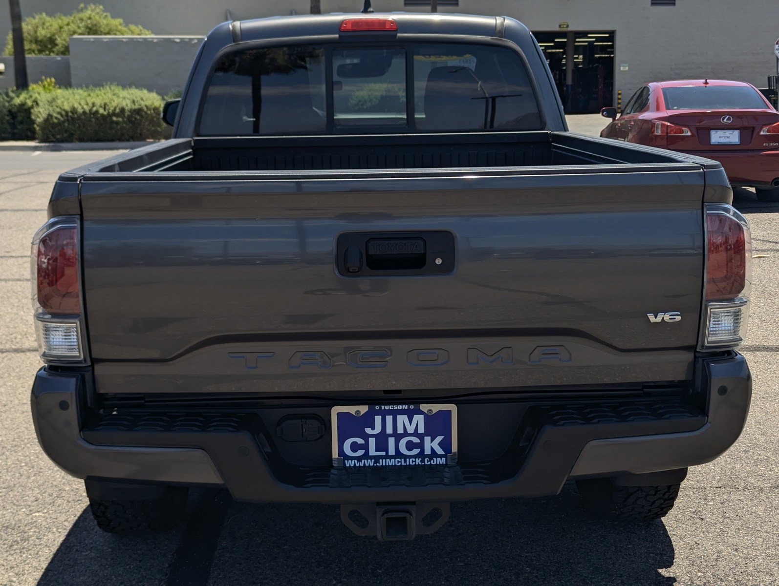 Used 2020 Toyota Tacoma TRD Off-Road w/ TRD Premium Off Road Package AWD/4WD image 3