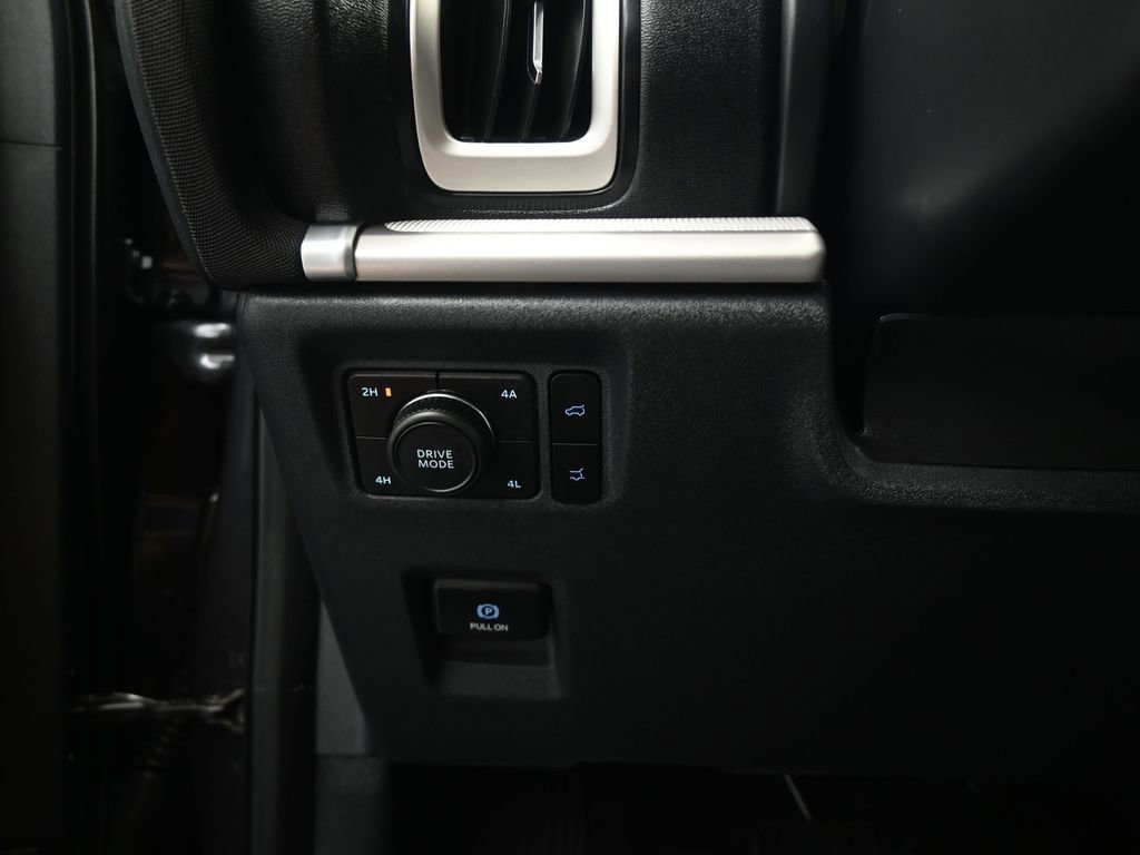 Certified 2025 Ford Expedition Active AWD/4WD image 12
