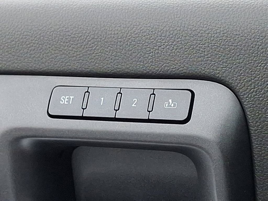 Used 2017 Chevrolet Silverado 1500 LTZ Z71 w/ LTZ Plus Package image 27