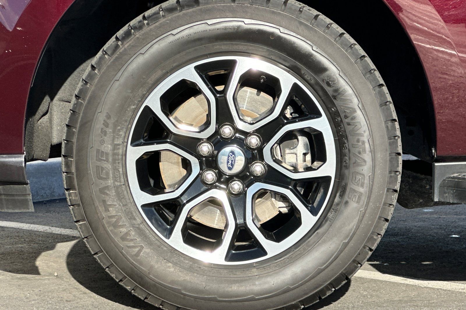 Certified 2024 Ford Expedition Max XLT image 27