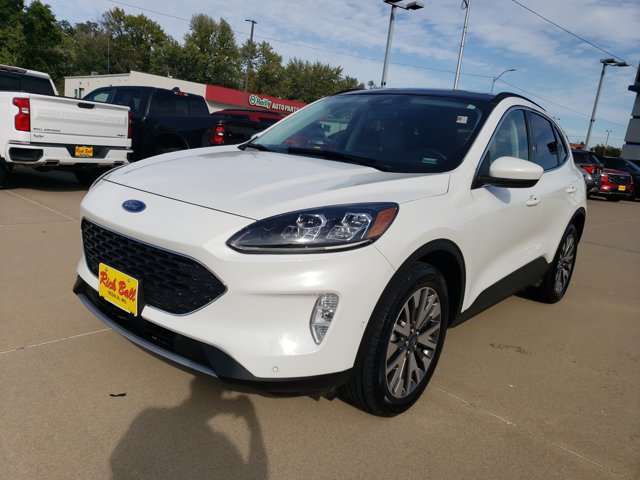 Certified 2021 Ford Escape Titanium AWD/4WD image 3