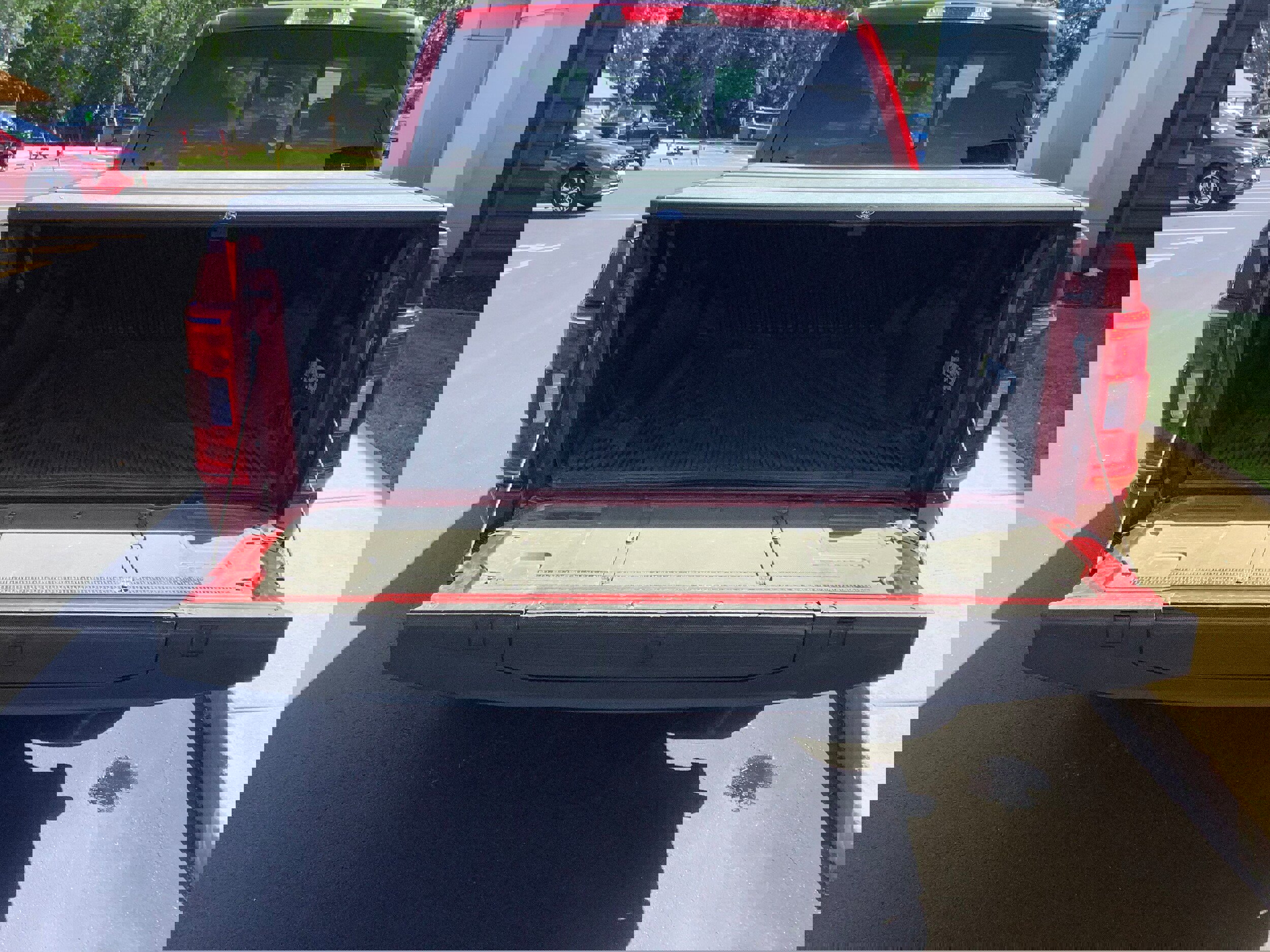 Certified 2022 Ford F150 XLT w/ Equipment Group 302A High image 5