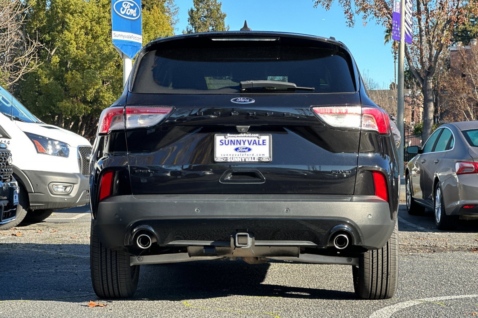 Certified 2022 Ford Escape SEL w/ SEL Stealth AWD Package image 4