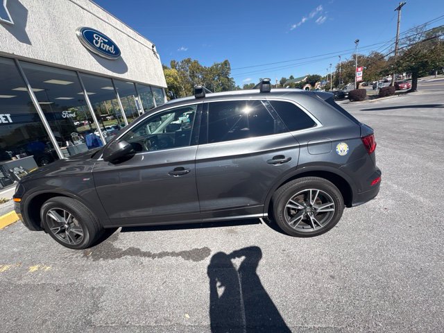 Used 2020 Audi Q5 e Prestige AWD/4WD image 2
