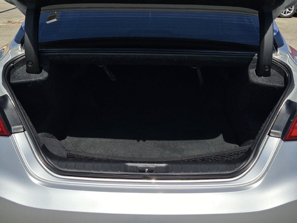Used 2017 Nissan Maxima Platinum FWD image 10