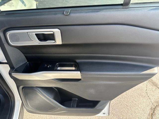 Certified 2023 Ford Explorer Limited w/ Equipment Group 301A AWD/4WD image 18