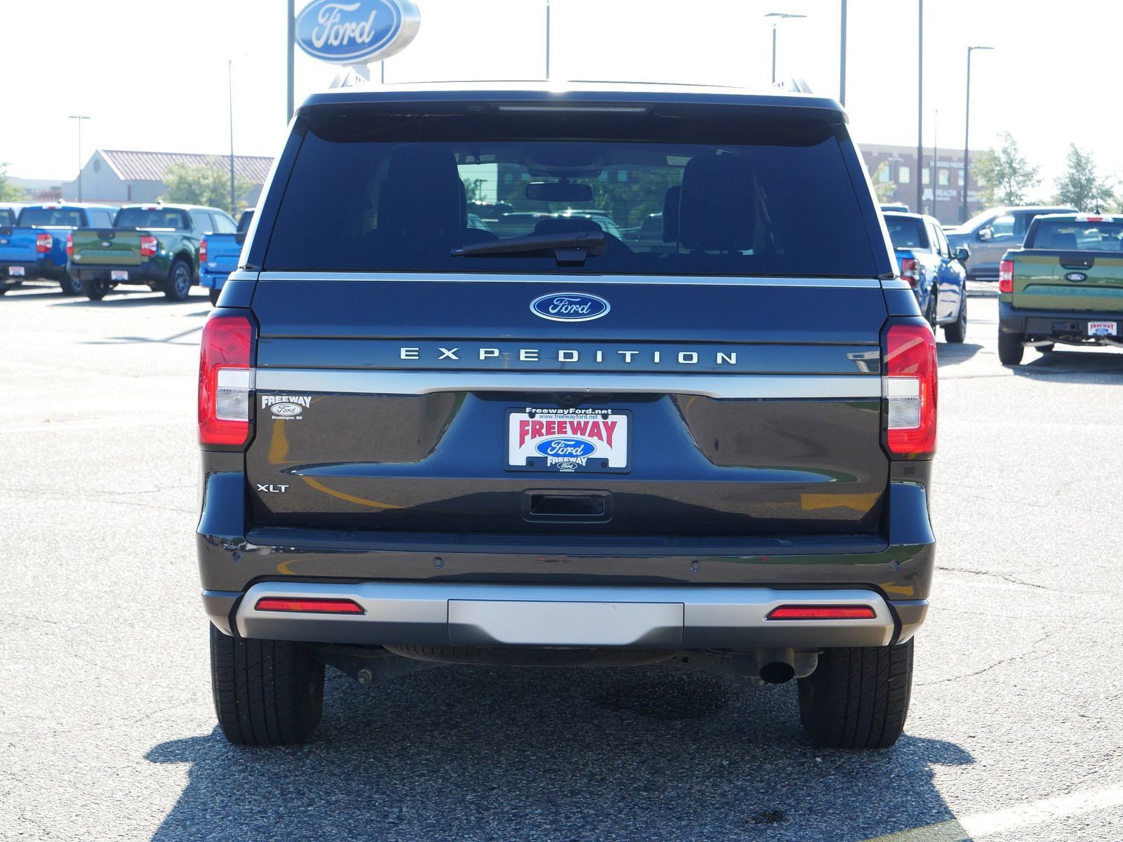 Certified 2024 Ford Expedition XLT image 3