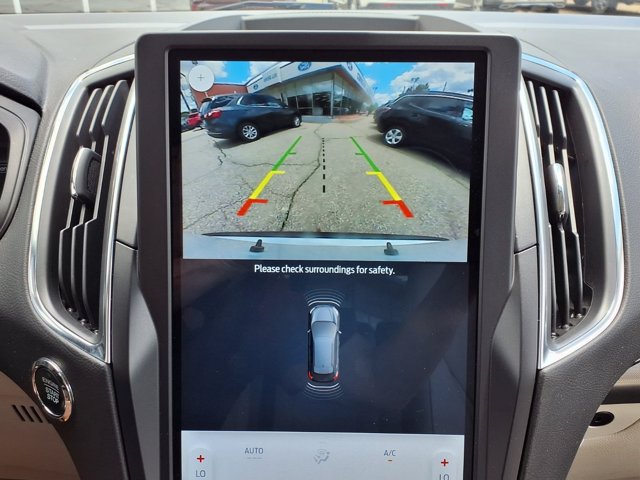 Certified 2024 Ford Edge Titanium AWD/4WD image 9