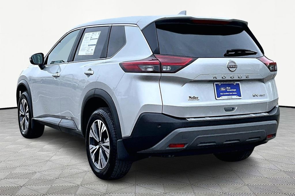 Used 2023 Nissan Rogue SV AWD/4WD image 2