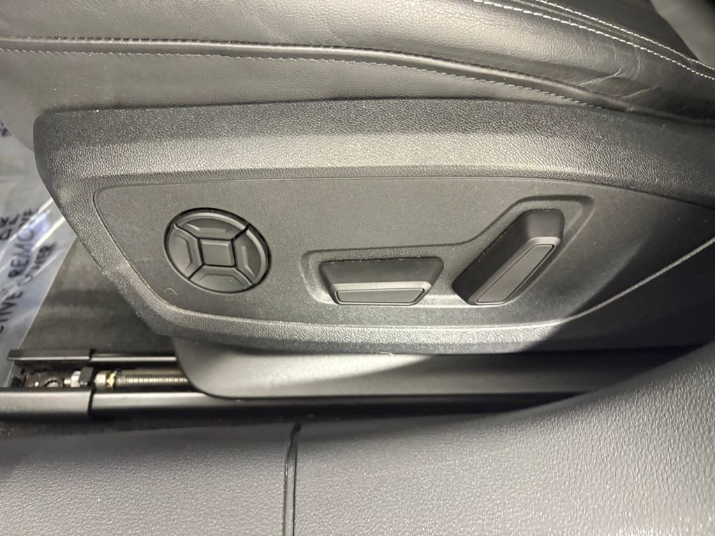 Used 2021 Audi A6 Premium Plus w/ Premium Plus Package image 16