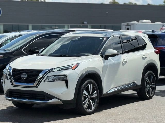 Used 2023 Nissan Rogue Platinum w/ Platinum Premium Package image 3