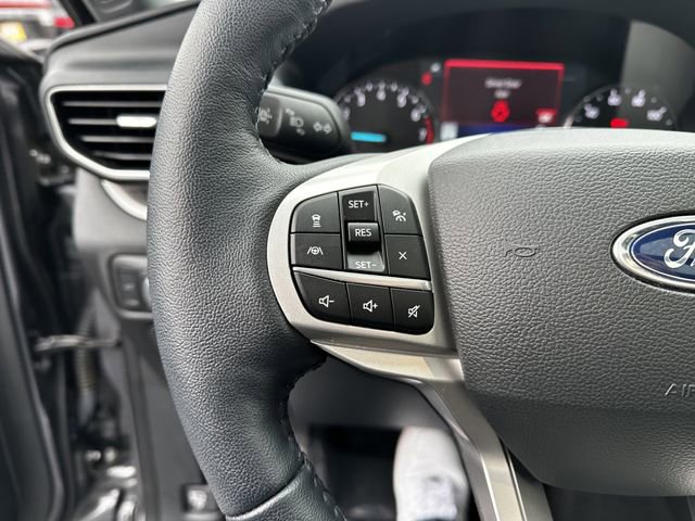 Certified 2022 Ford Explorer XLT w/ Equipment Group 202A image 28