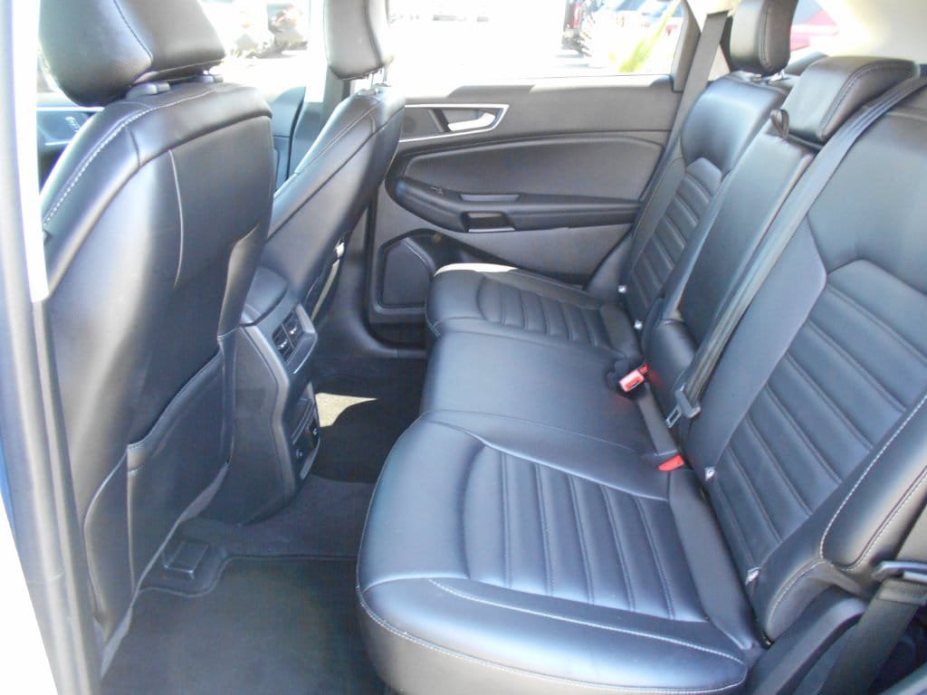 Certified 2024 Ford Edge SEL w/ Convenience Package AWD/4WD image 7
