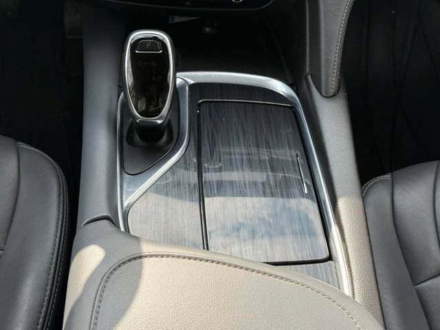 Used 2019 Buick Enclave Essence FWD image 27